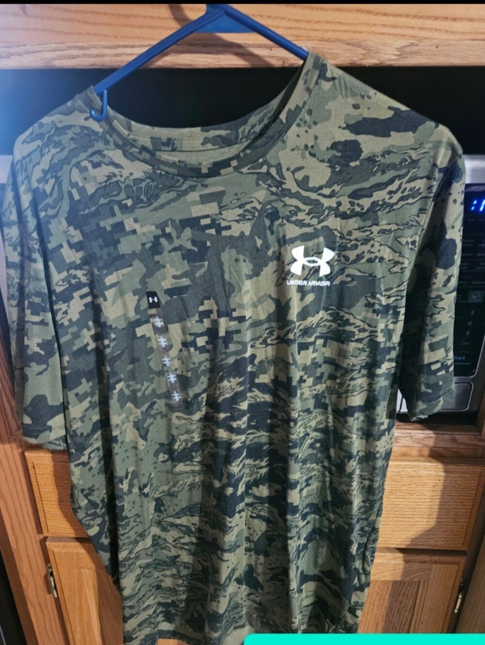 Under Armour Men's Olive & Black Camo Short-Sleeve Performance Tee